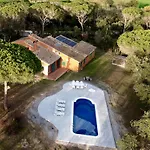 Pins Costabravasi Llagostera